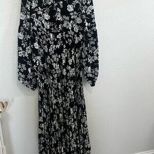 Floral Black and White Women's Dress